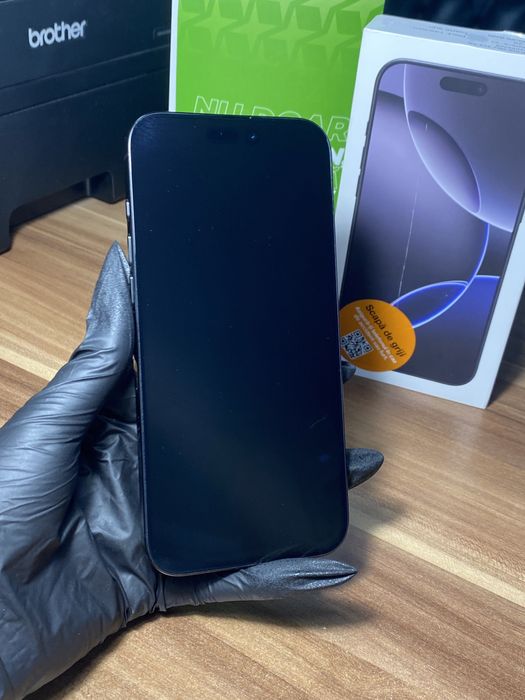 iPhone 16 Pro Max • 512 GB • Black Titanium