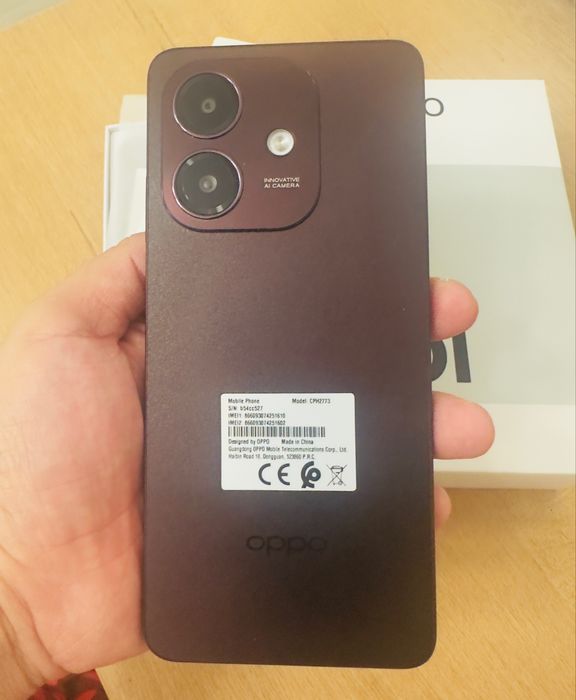 Oppo A5i телефон почти новый