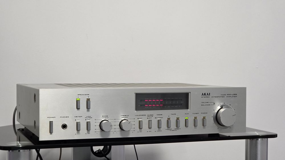 Amplificator Akai AM-U55