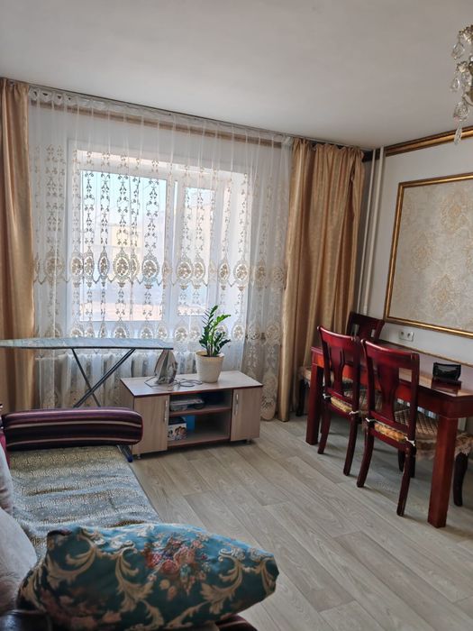 Продам 4 комнатную квартиру