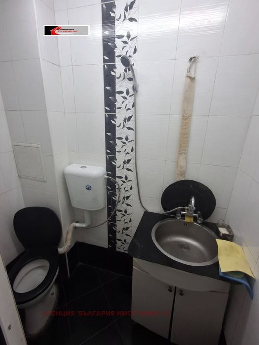 Дава се под наем Едностаен апартамент в София, Център - 30 кв.м за 331.5 € - Снимка #10