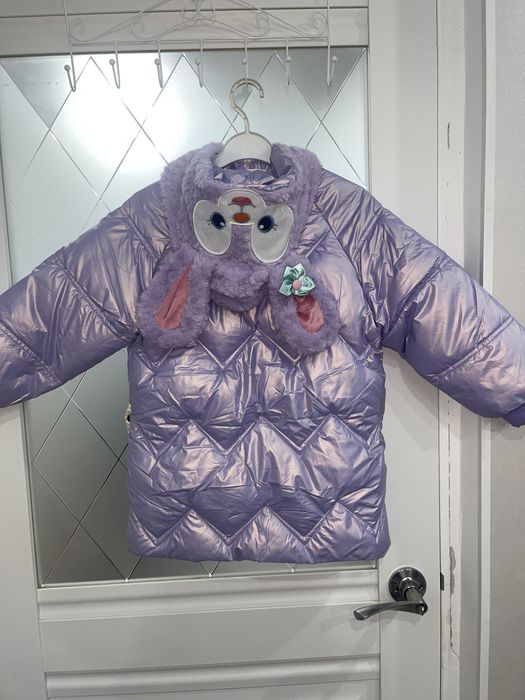 Продам новую куртку на девочку