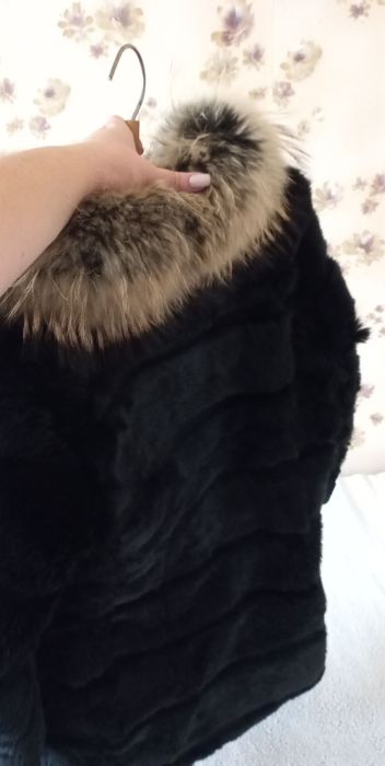 В наличии есть шуба