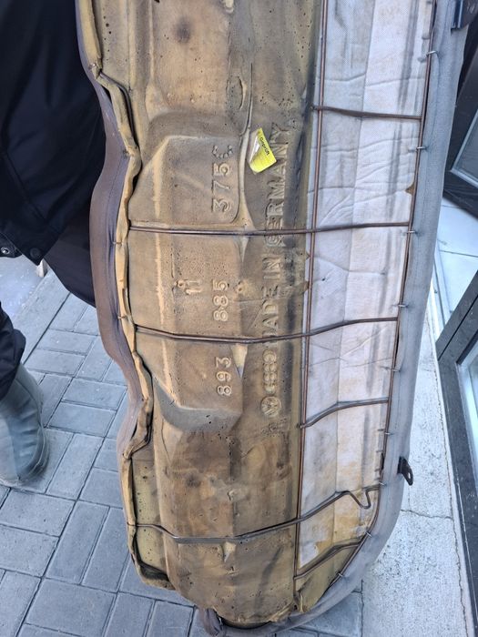 Продам кресло сиденье сиденья ауди 80