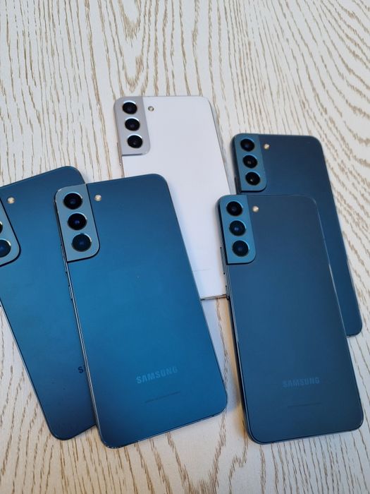 Samsung Galaxy S22+Plus 5G. OzU 8 GB. Joy 256 GB. Garantya ime o'tkan