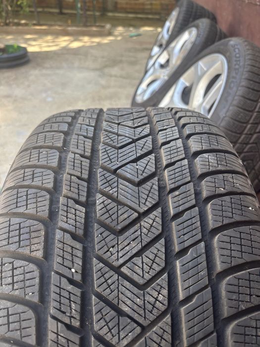 Зимни гуми и джанти 20инча Спорт Пакет за BMW-X6,X5 2008г.-2014г.