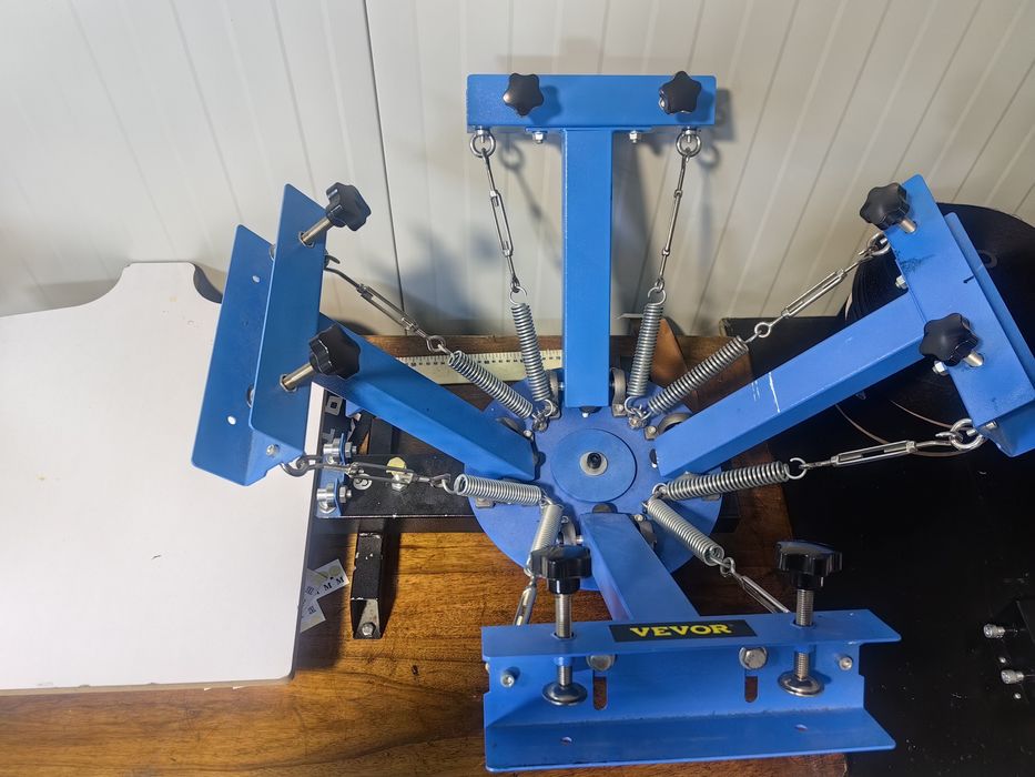 Ръчен каросел четири цвята