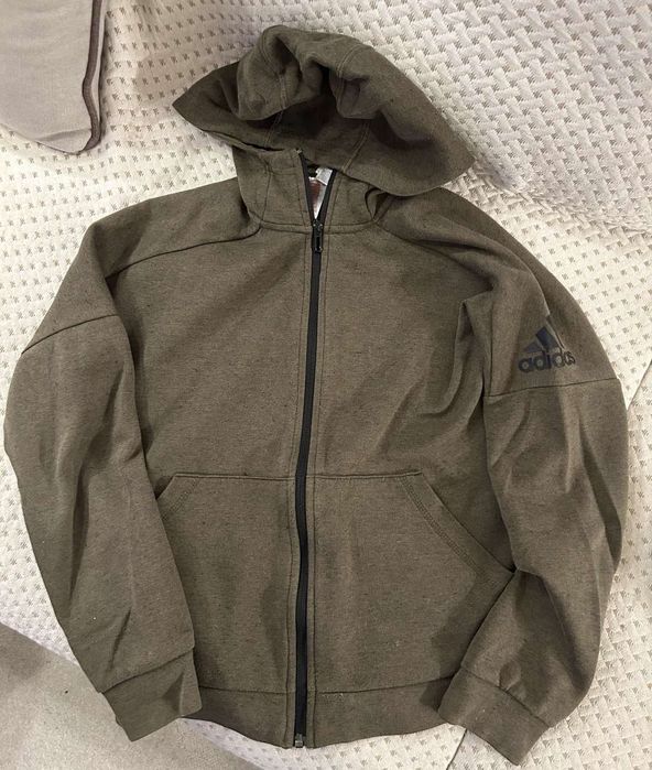 Суичър, худи и спортен панталон Adidas, Under Armour, Benetton 150 см