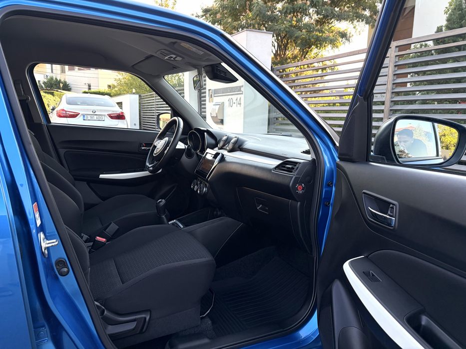 Suzuki Swift - An : 2020 - Hybrid - 42.000 KM