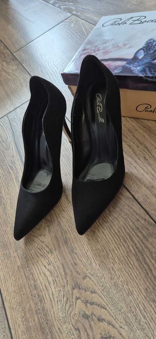 Официални обувки на ток велур