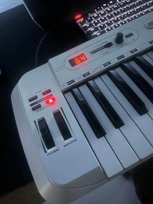 Midi klavish Carbon 49