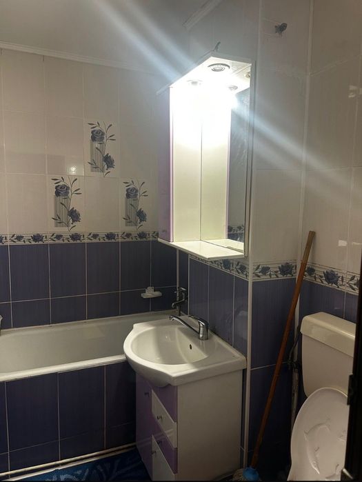 Inchiriez apartament cu doua camere!