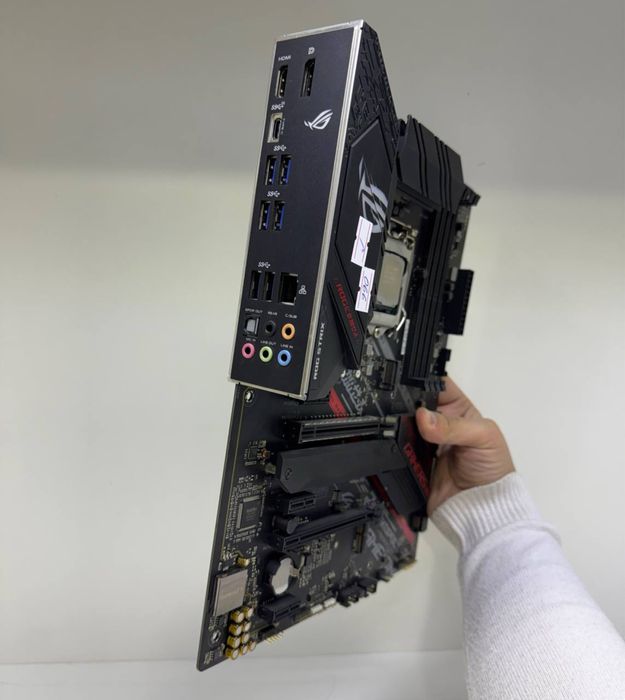 Asus Rog Strix B460-H Gaming Core i5-10400F 3ta kamplekt bor