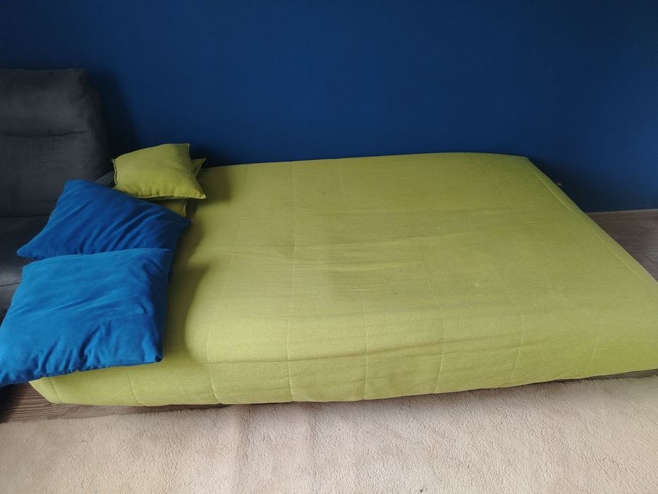 Удобен разтегателен диван