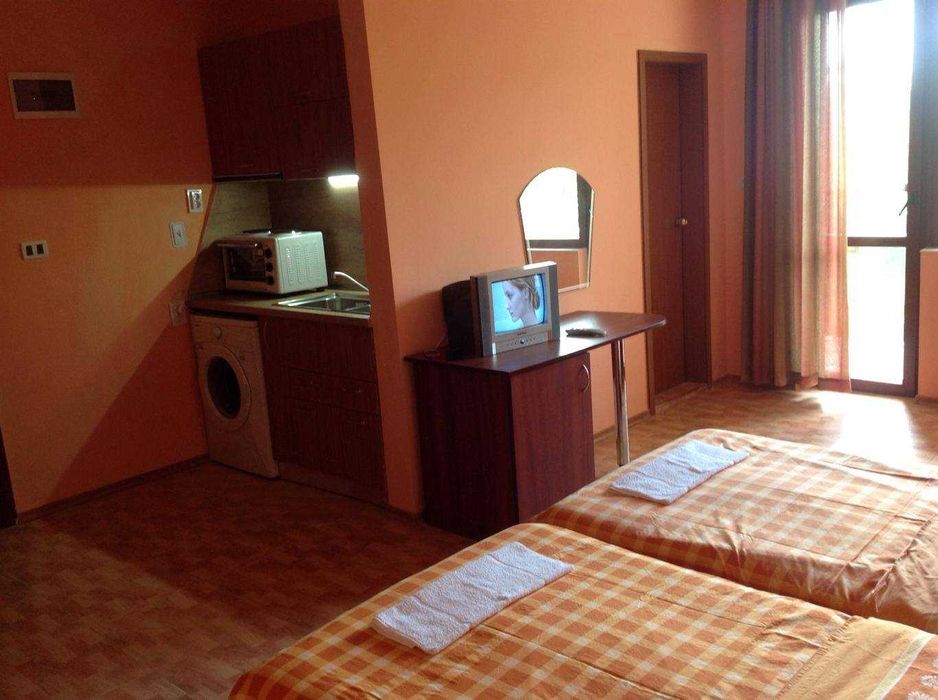 Давам под наем студио в Слънчев бряг