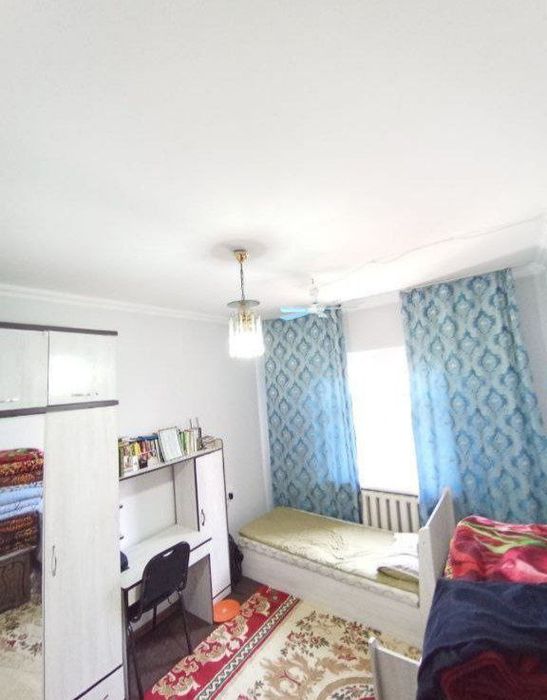 4/4/5. Спутник 16, Янгихает р-н (Сергели). Квартира 92 м². Метро 1 км.