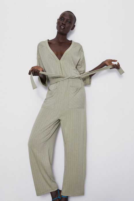 Salopeta khaki Zara