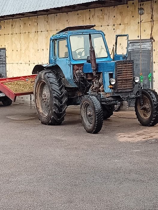 Трактор с измельчителям  обмен
