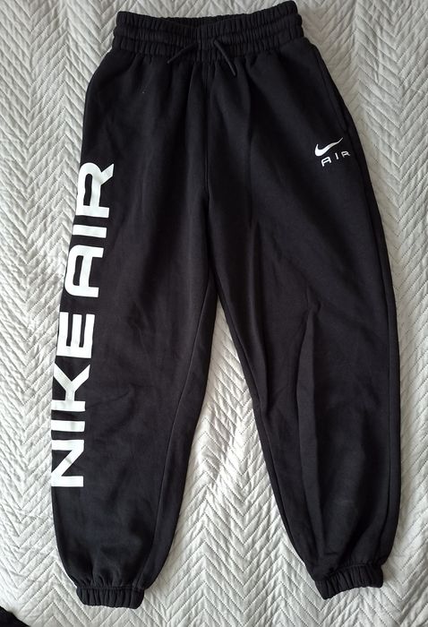 Детско спортно долнище Nike Air