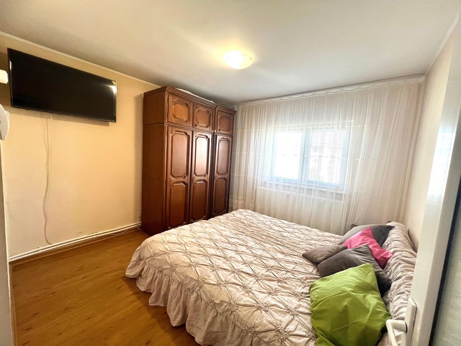 Apartament 2 camere decomandat, mobilat cu balcon-Soveja-City Mall