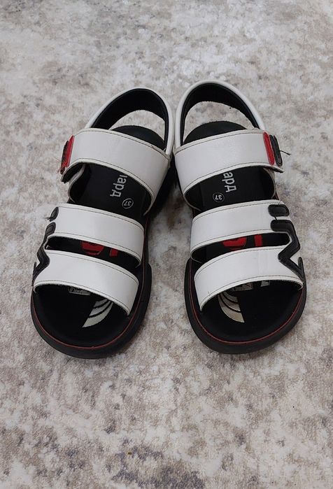 Летняя обувь на мальчика