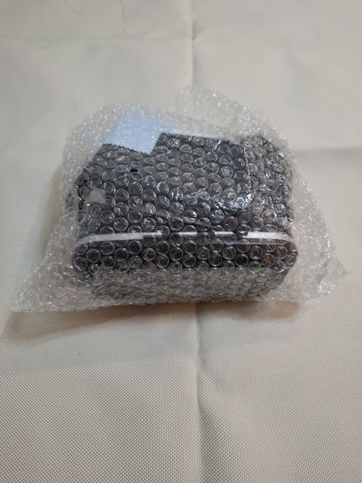 Продавам очила за виртуална реалност