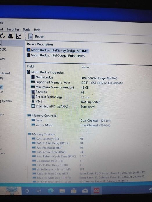 Продава се Lenovo G570 Intel insaid Dual core 1.50ghz.700Hdd Windows 10 Може и на части