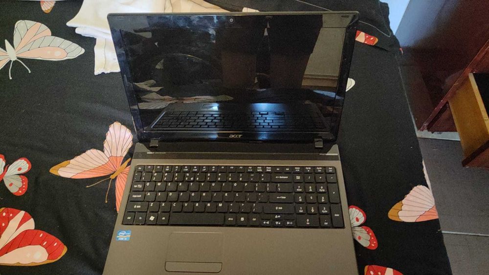 2 Laptopuri I5 fiecare 150 lei