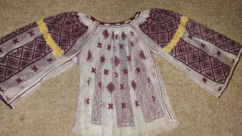 Ie tradiționala veche copii