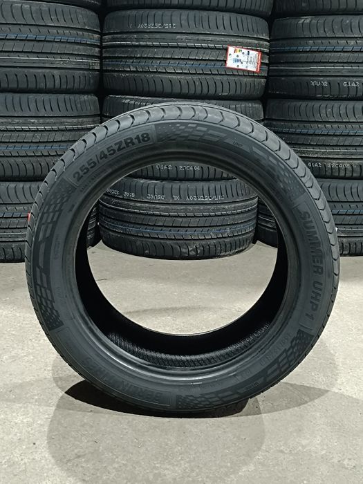 255/45ZR18   BERLIN  TIRES