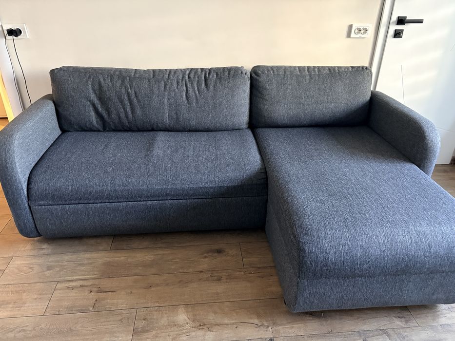 Разтегателен диван