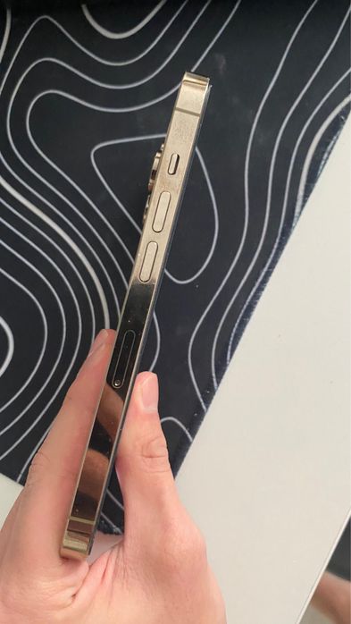 Продам iphone 14 pro 512gb