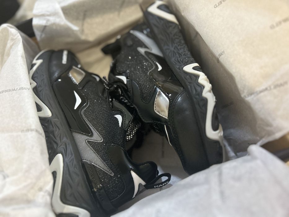 Оргинални  Маратонки Karl Lagerfeld обувани само веднъж.