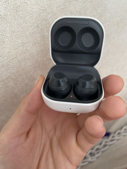 Наушники Samsung Galaxy Buds fe серый