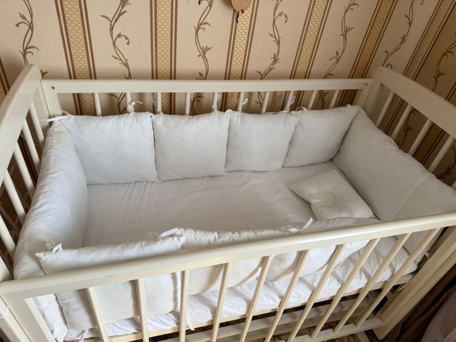 Детская кроватка манеж