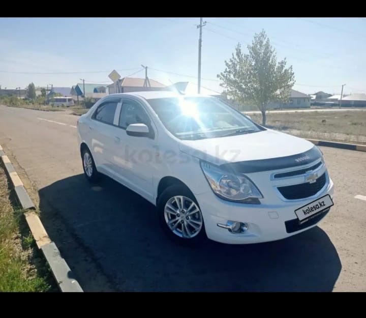 Машина шефролет 2022 года