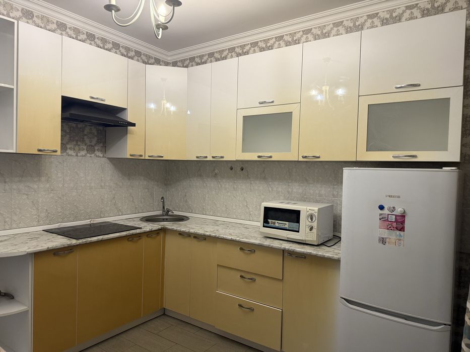 Кухонный гарнитур в комплекте