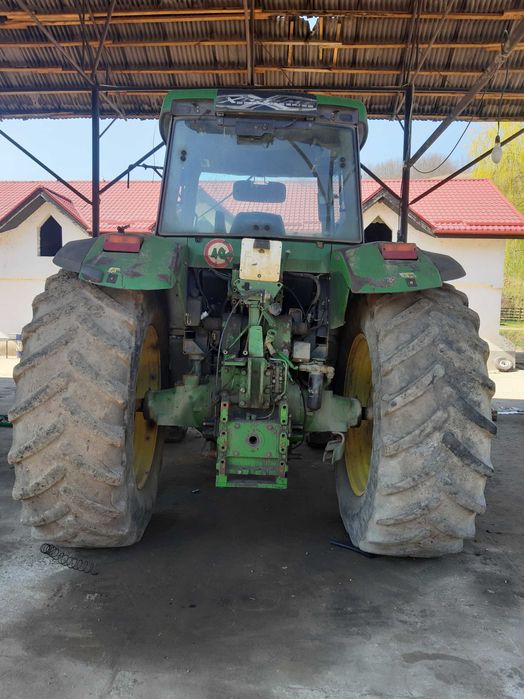 Dezmembram tractor John Deere 7810 — poza 2