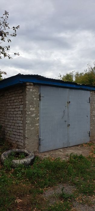 Продам гараж возле дома Пшенбаева 17