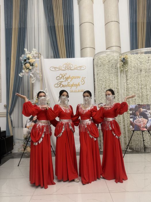 Танцевальные костюмы