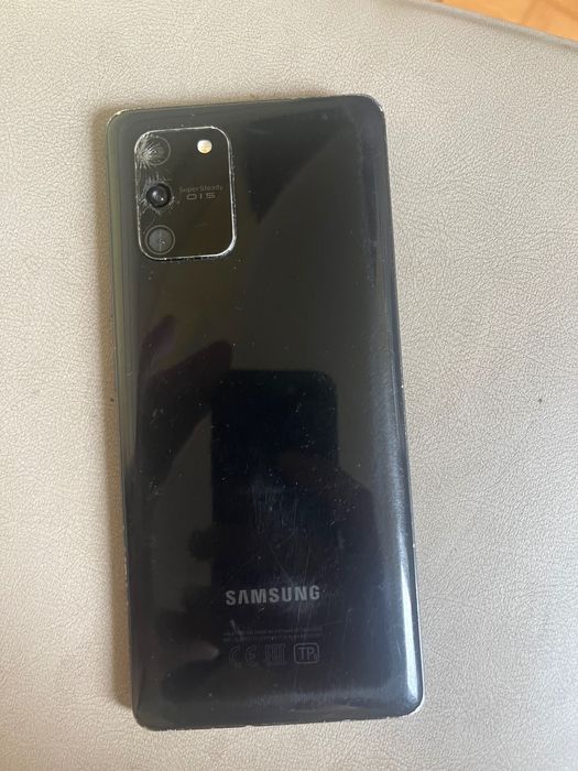 Продаю, самсунг s10 lite