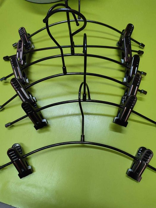 Вешалки разные по 100 тг