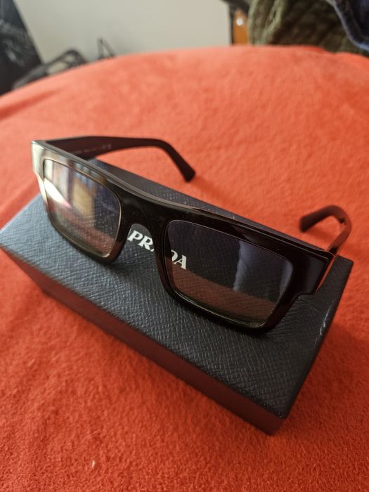 Ochelari de soare Prada