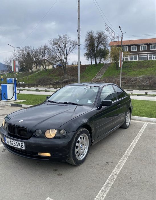 Продавам BMW Compact 2003г. (купе)