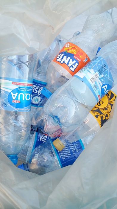 Продаю.   баклажки