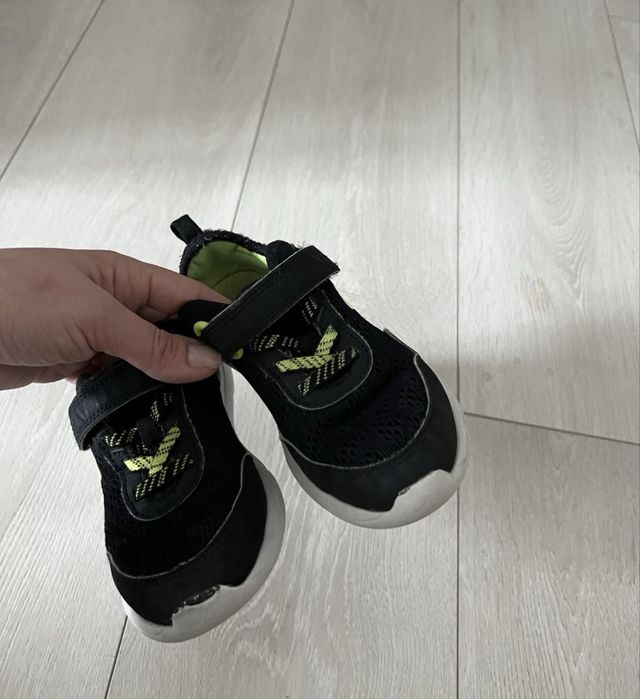 Adidasi Decathlon Marimea 29
