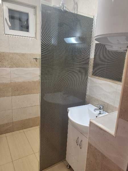 Дава се под наем Двустаен апартамент в Пловдив, Център - 65 кв.м за 195 € - Снимка #4
