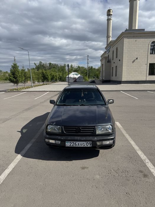 Volkswagen Vento машина