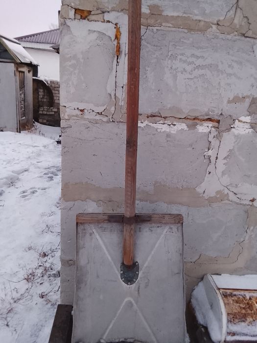 Лопата для снега