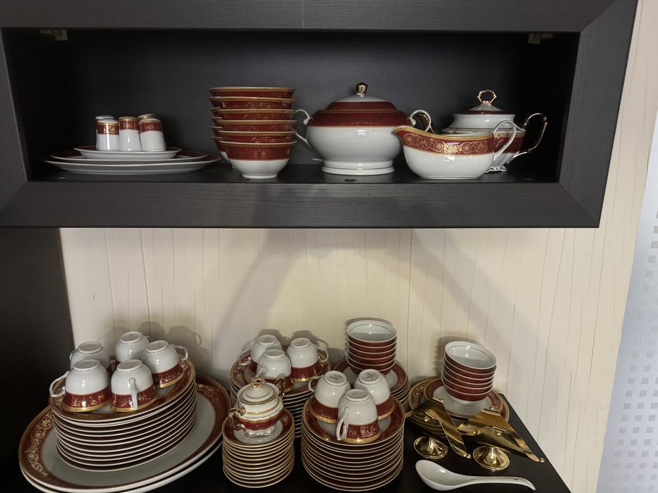 Чайно-столовый сервиз из фарфора
